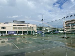 雨の後は虹がかかる