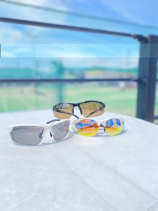 ギラギラ太陽には！😎！サングラス！😎